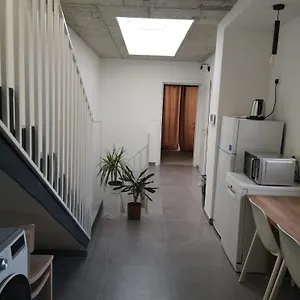 https://apt-minimal-arty-townhouse.hotelssaintjulians.com